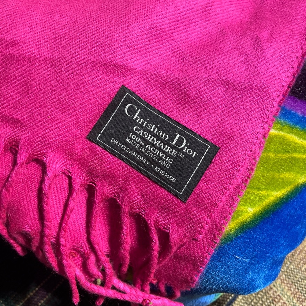 Dior Vibrant Pink Cashmere Scarf - Picture 2 of 2